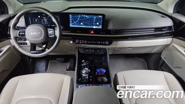 Kia Carnival 2024 — Şəkil 7/20