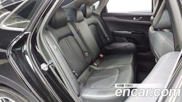 Kia K5 2023 — ფოტო 10/20