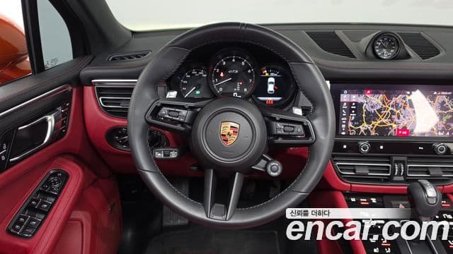 Porsche Macan 2022 — Şəkil 12/20