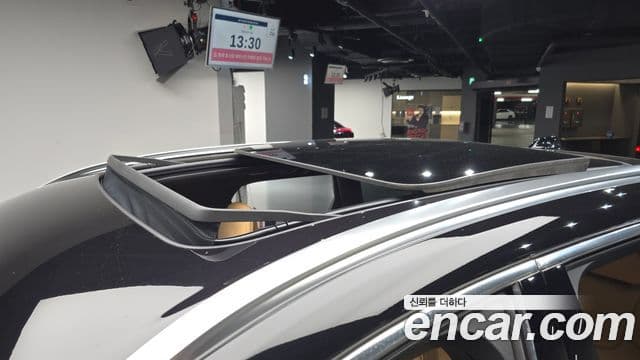 Volvo XC60 2020 — Photo 28/34