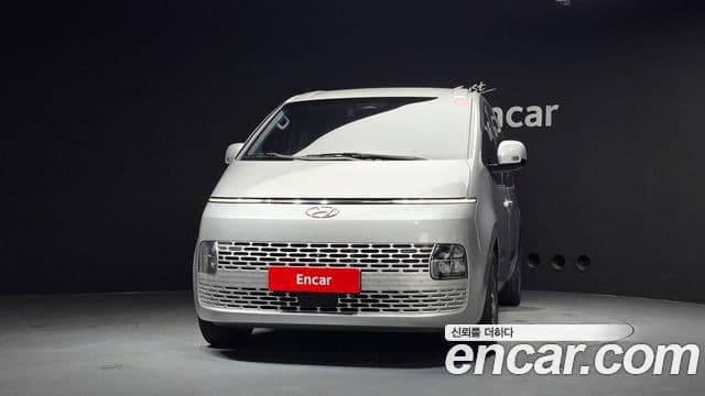 Hyundai Staria 2021 — ფოტო 3/20