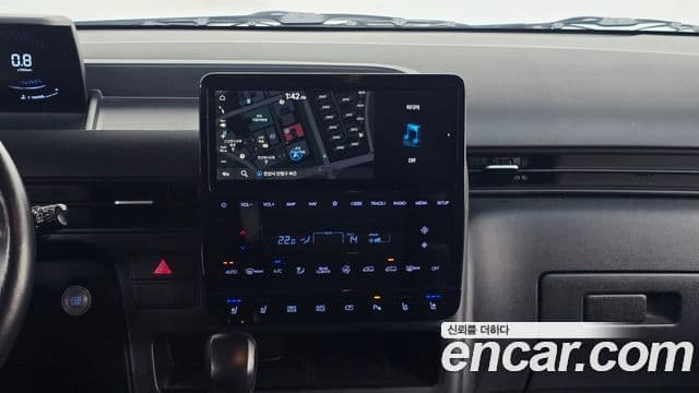 Hyundai Staria 2021 — ფოტო 14/20