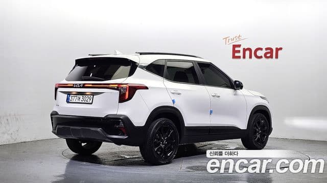 Kia Seltos 2023 — Şəkil 2/20