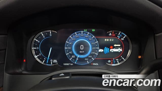 Cadillac Escalade 2018 — ფოტო 8/20