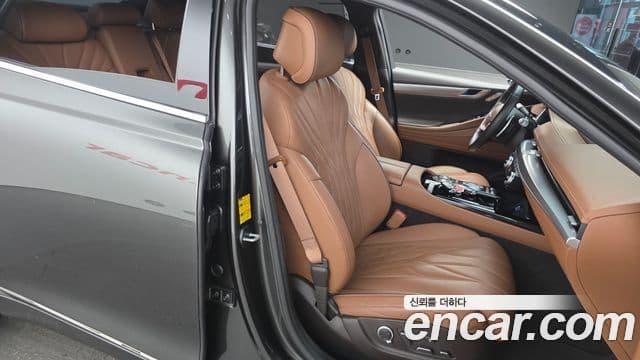 Genesis G80 2022 — Şəkil 26/31