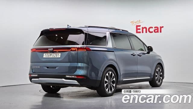Kia Carnival 2020 — фото 2 из 20