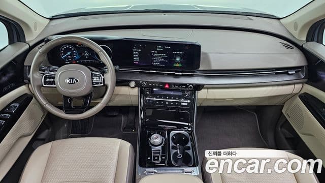 Kia Carnival 2020 — фото 7 из 20