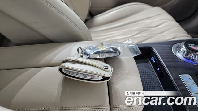 Genesis Electrified G80 2025 — Şəkil 15/20