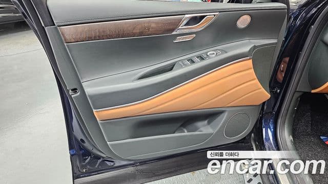 Genesis GV80 2024 — Photo 21/30
