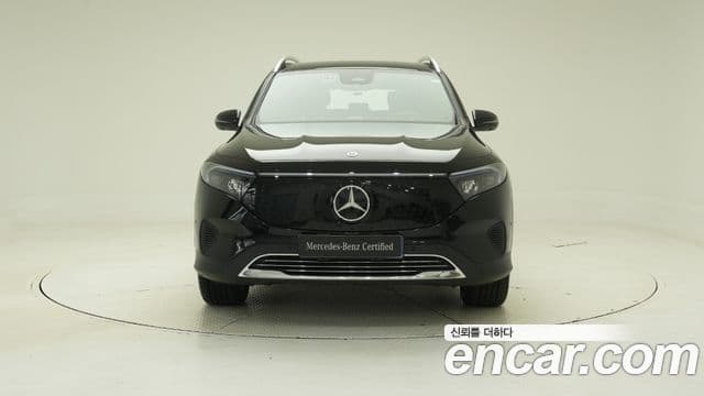 Mercedes-Benz EQB 2025 — ფოტო 10/18