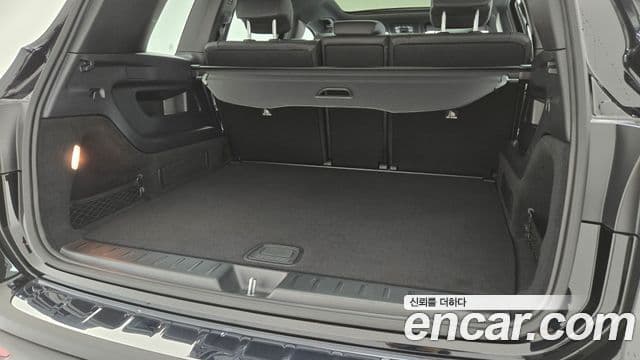 Mercedes-Benz EQB 2025 — ფოტო 12/18