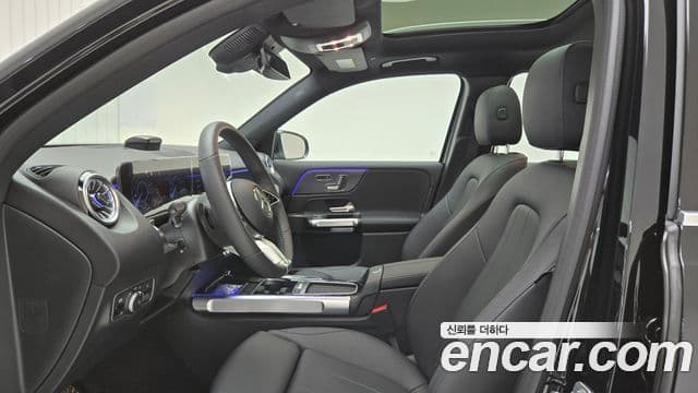 Mercedes-Benz EQB 2025 — ფოტო 16/18