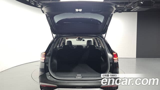 Kia Sportage 2022 — ფოტო 19/20