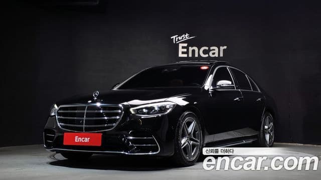 Mercedes-Benz S-Class 2022 — Photo 2/32