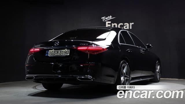 Mercedes-Benz S-Class 2022 — Photo 20/32