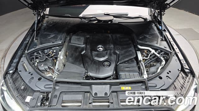 Mercedes-Benz S-Class 2022 — Photo 27/32