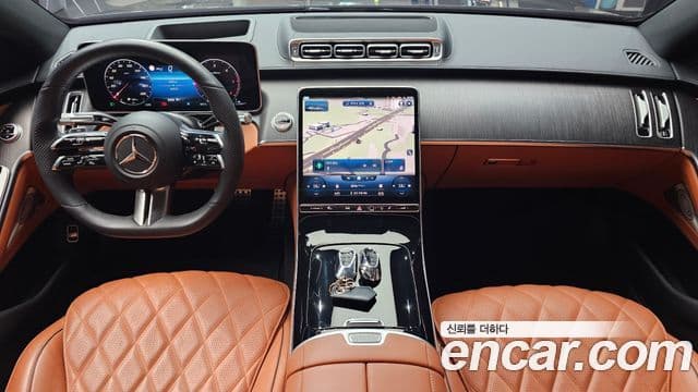 Mercedes-Benz S-Class 2022 — Photo 11/32