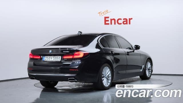 BMW 5 Series 2021 — Şəkil 2/20