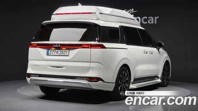 Kia Carnival 2022 — Фото 2/20