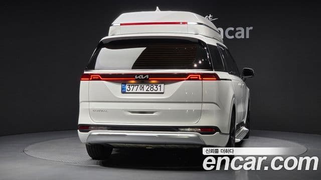 Kia Carnival 2022 — Фото 4/20
