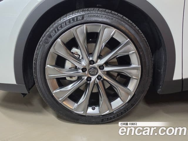 Toyota Crown Crossover 2024 — фото 5 из 19