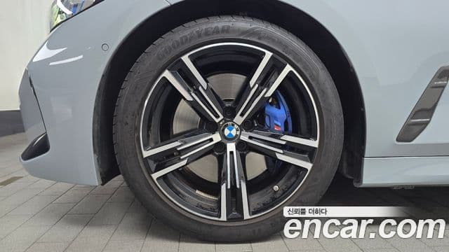 BMW 3 Series 2024 — фото 5 из 20