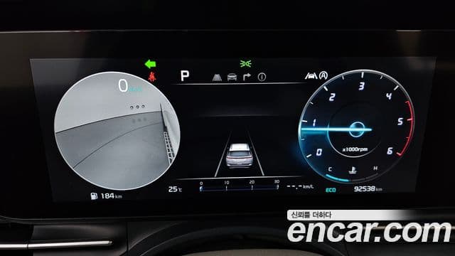 Kia Carnival 2021 — Фото 8/20
