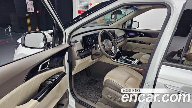 Kia Carnival 2021 — Фото 10/20