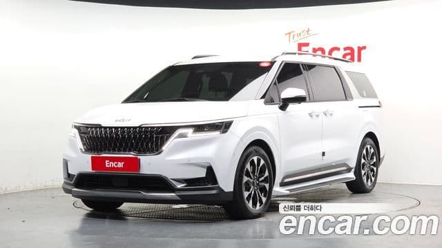 Kia Carnival 2023 — Фото 1/20