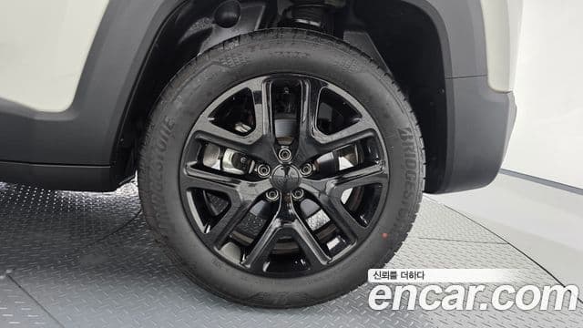 Jeep Renegade 2022 — Photo 35/35