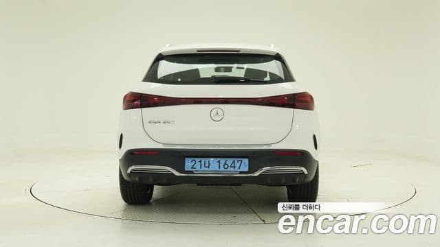 Mercedes-Benz EQA 2025 — ფოტო 12/18
