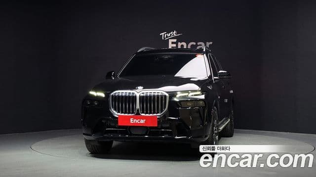 BMW X7 2025 — Фото 3/20