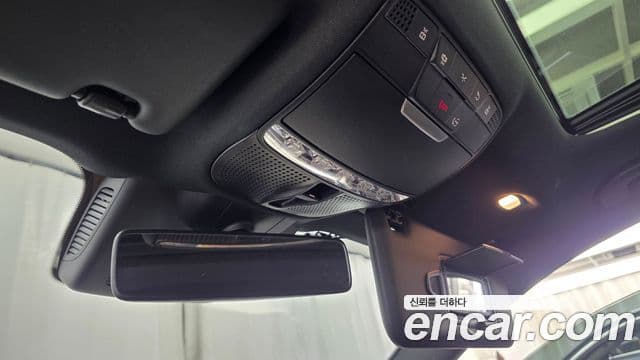 Mercedes-Benz E-Class 2019 — ფოტო 17/20