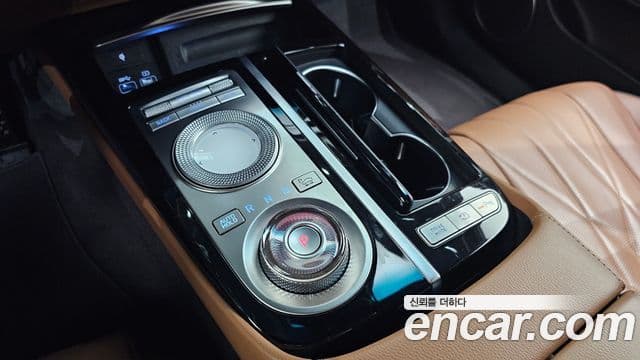 Genesis Electrified G80 2021 — Şəkil 9/20