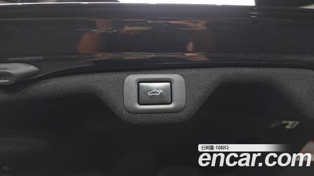 Lexus ES300h 2021 — Photo 38/42