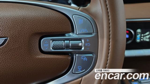 Genesis GV70 2023 — ფოტო 16/20