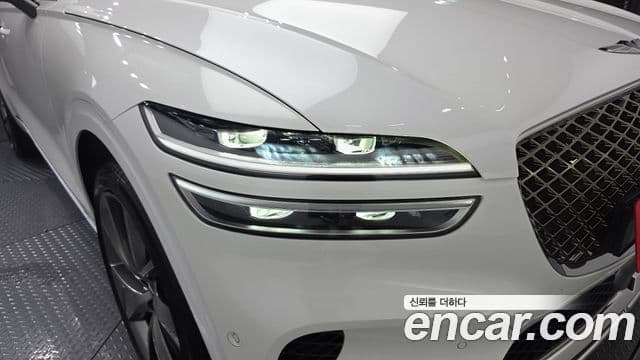 Genesis GV70 2024 — Photo 29/35
