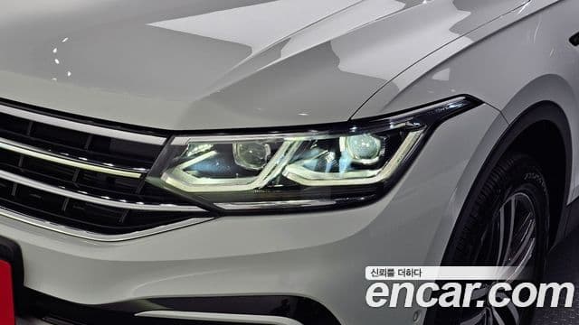 Volkswagen Tiguan Allspace 2024 — Photo 18/32