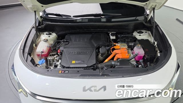 Kia Niro 2023 — ფოტო 6/20