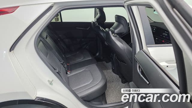 Kia Niro 2023 — ფოტო 12/20