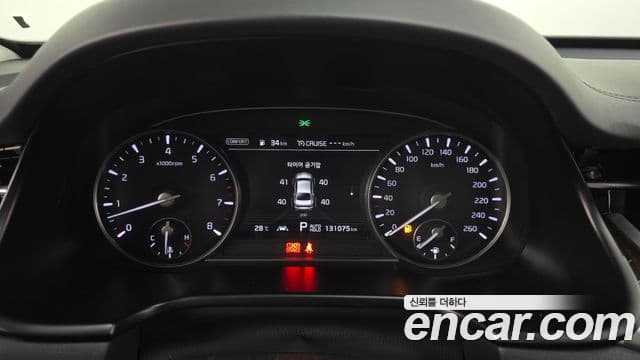 Kia The K9 2018 — ფოტო 8/20