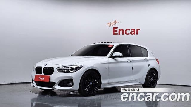 BMW 1 Series 2018 — Şəkil 15/32