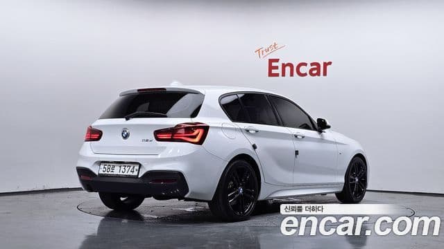 BMW 1 Series 2018 — Şəkil 1/32