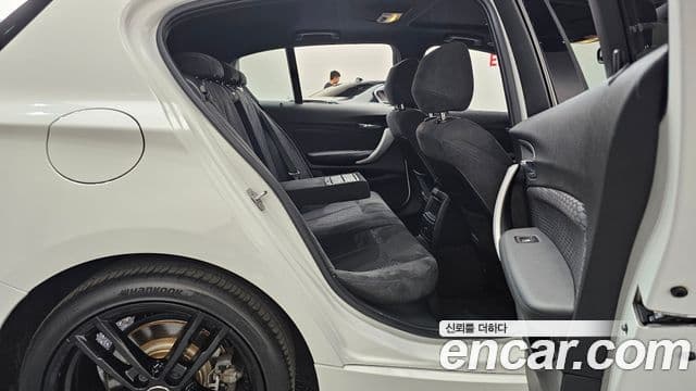 BMW 1 Series 2018 — Şəkil 11/20