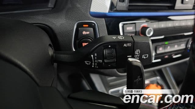 BMW 1 Series 2018 — Şəkil 30/32