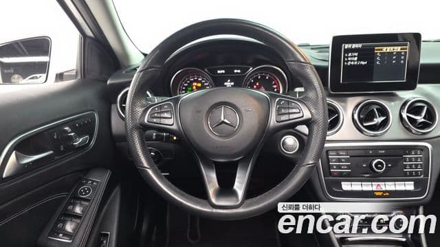 Mercedes-Benz GLA-Class 2019 — Фото 12/20
