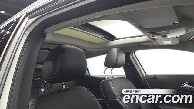 Mercedes-Benz GLA-Class 2019 — Фото 16/20