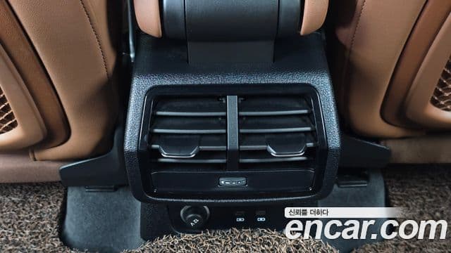 Audi Q3 2023 — Фото 19/20