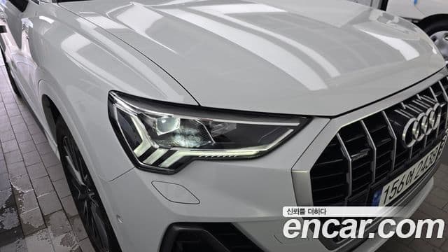 Audi Q3 2023 — ფოტო 1/31