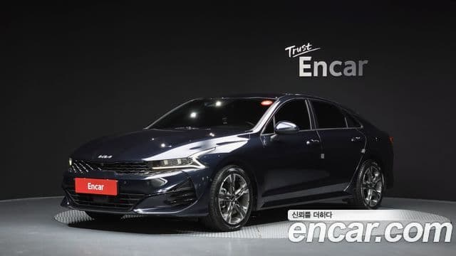 Kia K5 2021 — Şəkil 10/20